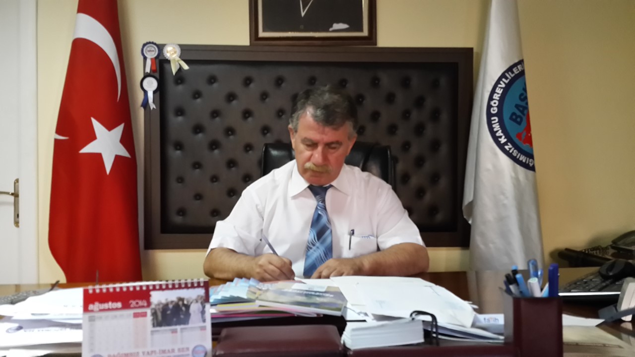 Ayrımcılığa İsyan Ediyoruz: Memurlar Bayram İkramiyesi İstiyor.
