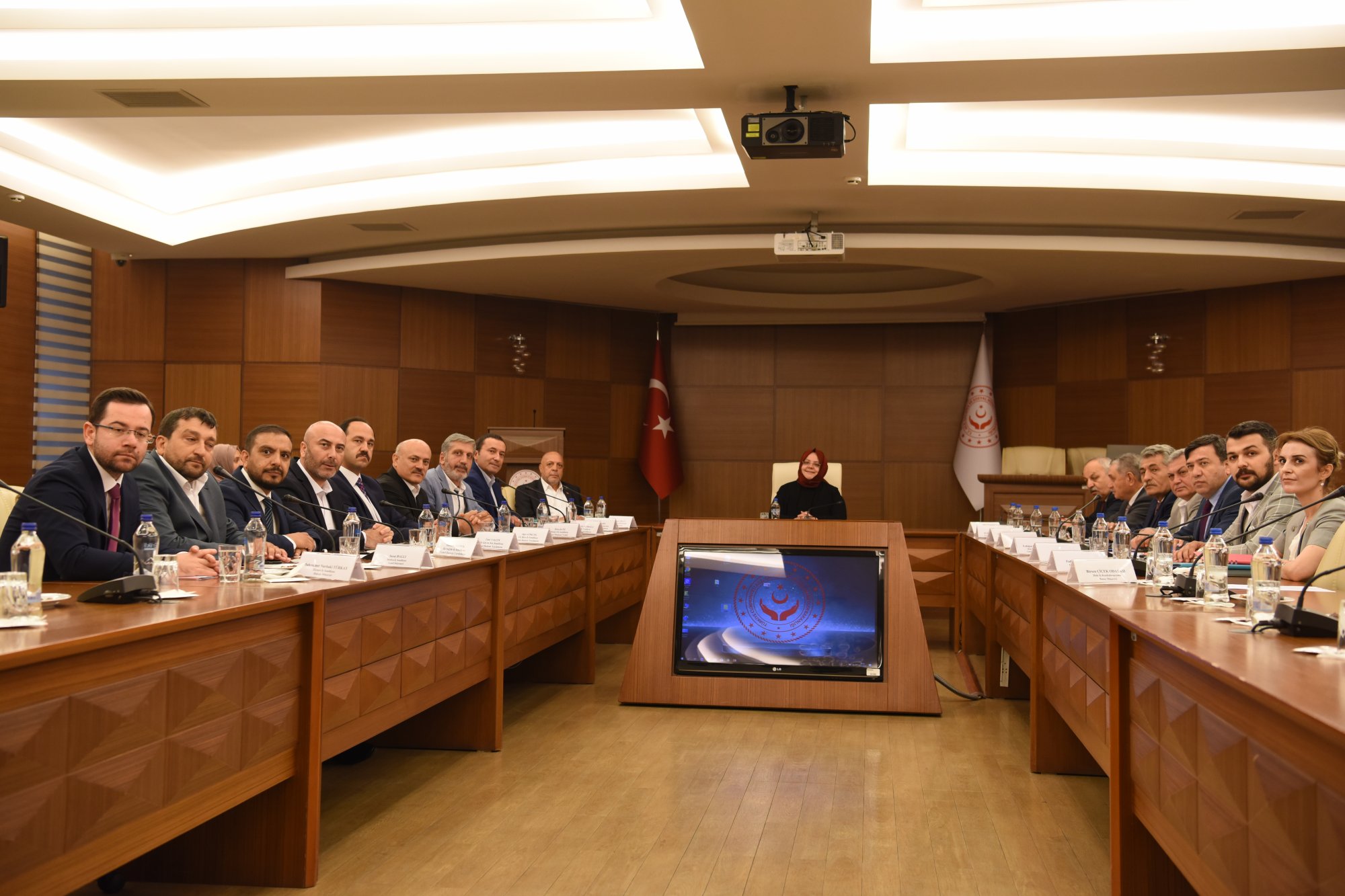 Hak İş De, Toplu Sözleşme Taleplerini Açıkladı, Sıra Memurlarda.
